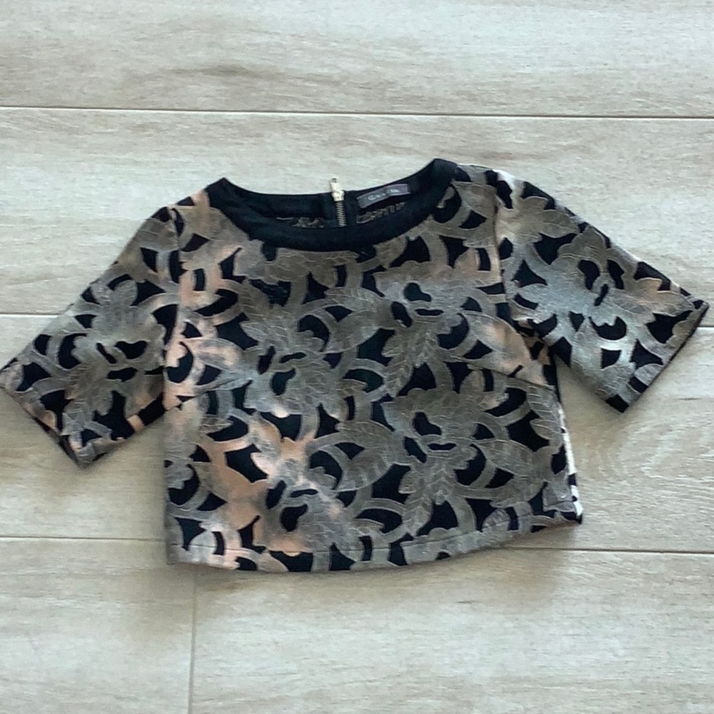 Crop top
